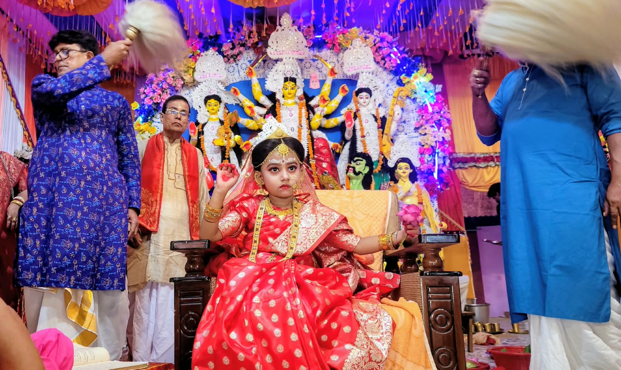 বগুড়ার শ্রীরামকৃষ্ণ আশ্রমে কুমারী পূজা অনুষ্ঠিত